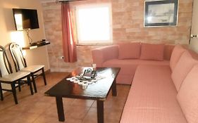 Stara Baska11 Apartmani Mirta